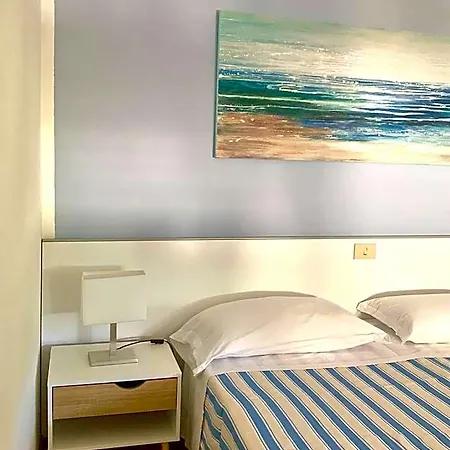 Pietrasantamare Aparthotel