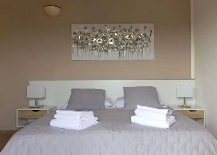 Apartahotel Pietrasantamare 3*