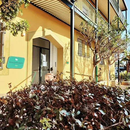 Pietrasantamare Апарт-отель Марина-ди-Пьетрасанта