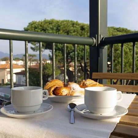 Apartmanhotel Pietrasantamare *